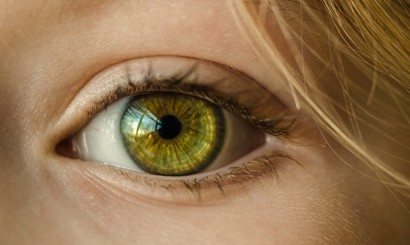 What-color-makes-green-eyes-pop